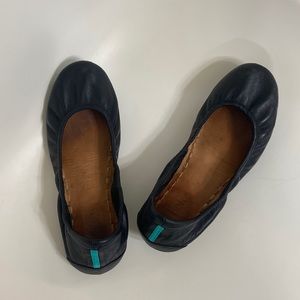 EUC tieks black size 7
